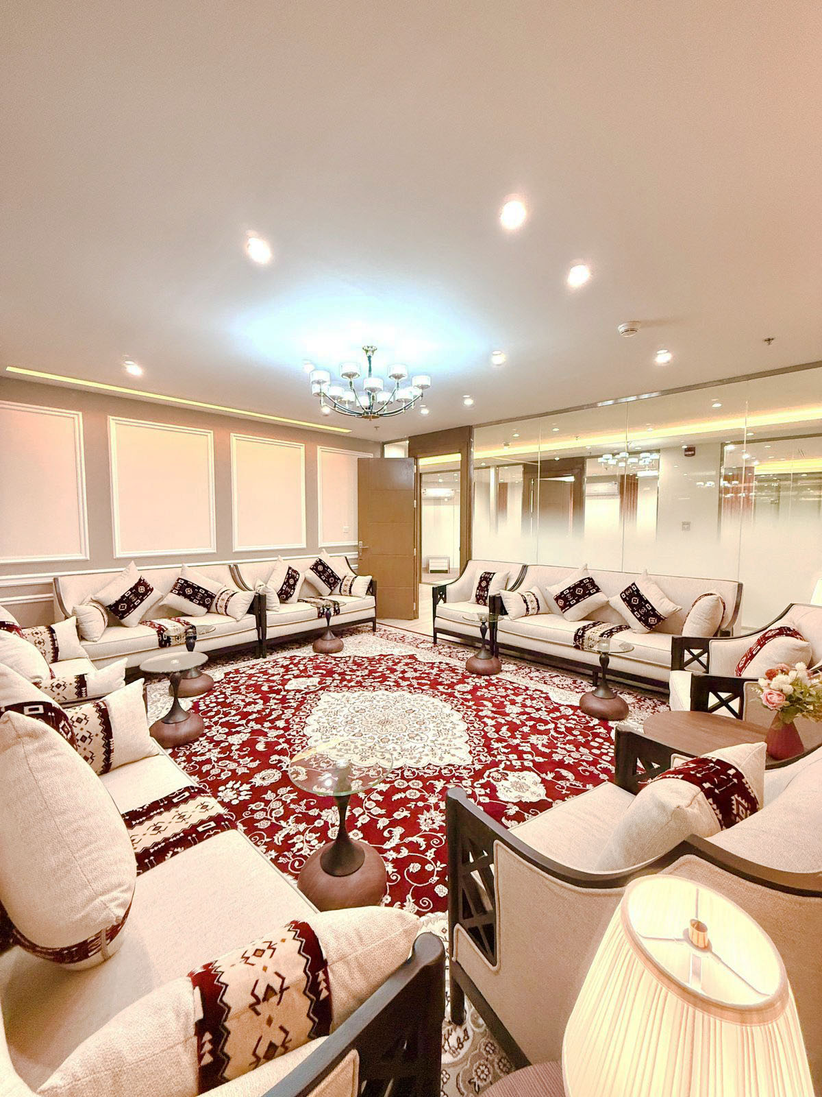 Office fit-out Riyadh lounge - Hanwha project